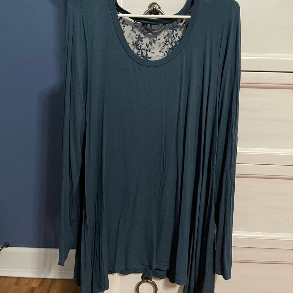 Teal green long sleeve shirt with back lace detail